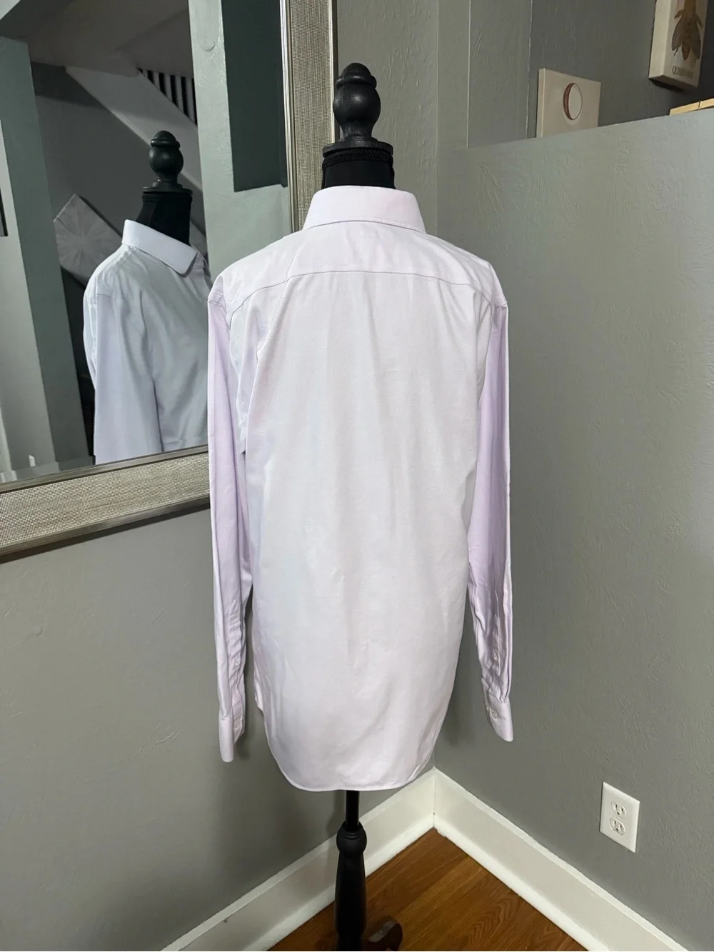 Banana Republic Non-Iron Preppy Grant Slim Fit Lavender Work Dress Shirt Medium.